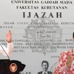 Roy-Suryo-Dapat-Ijazah-Jokowi-dari-Medsos
