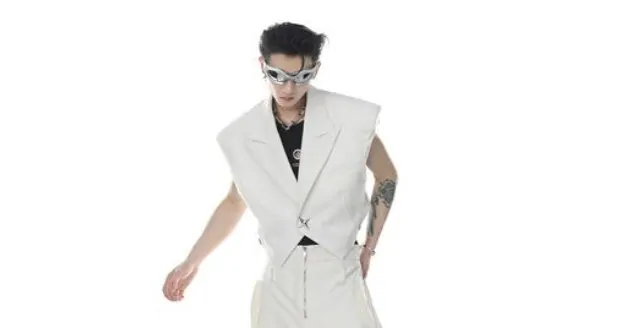 Fashion-Tech Wearables